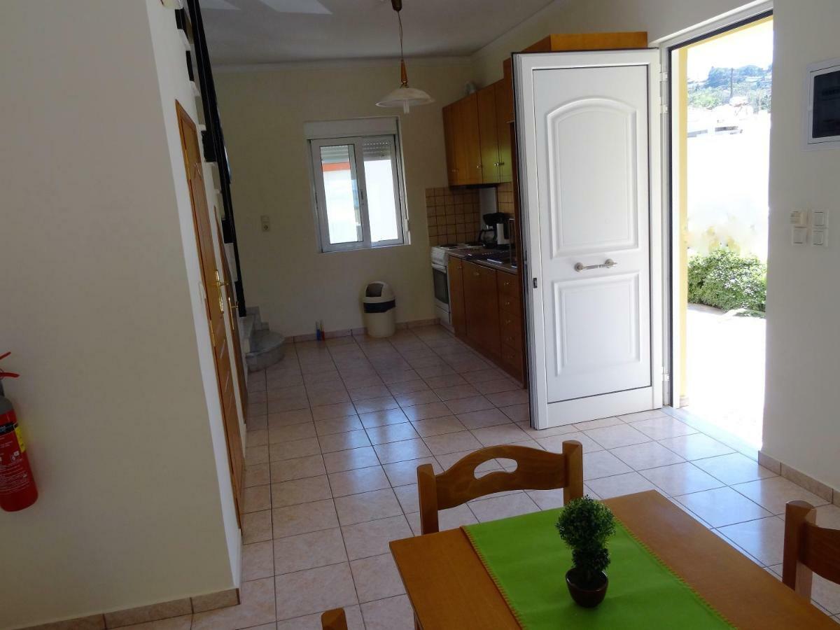 Platanias House On The Beach Экстерьер фото
